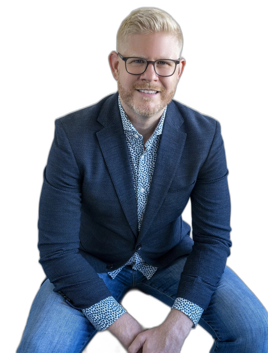 Dustin Howard, LPC, a warm and approachable licensed virtual therapist serving Texas and Washington